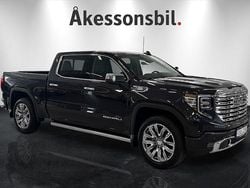Mgrå Ny 2025 GMC Sierra Sedan | 1 286 250 kr (Dyr)