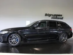 Svart (svart sapphire metallic ) Begagnad 2020 BMW 530e M Sport Kombi | 349 900 kr (Lite dyr)