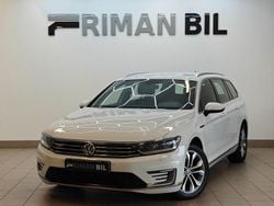 Vit Begagnad 2016 VW Passat GTE Kombi | 137 900 kr (Dyr)