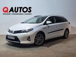 Vit Begagnad 2014 Toyota Auris Touring Sports Kombi | 153 900 kr (Marknadspris)