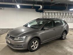 Grå Begagnad 2016 VW Golf VII Kombi | 94 900 kr (Marknadspris)