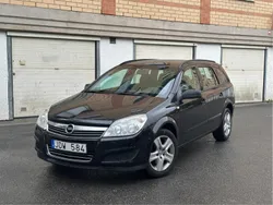 Svart Begagnad 2009 Opel Astra Kombi | 34 000 kr (Marknadspris)