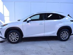 Vit Begagnad 2019 Lexus NX300h SUV | 264 900 kr (Marknadspris)