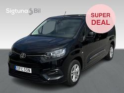 Svart Begagnad 2023 Toyota Proace City City Minibuss | 269 900 kr (Marknadspris)