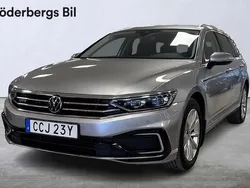 Silver Begagnad 2023 VW Passat GTE Kombi | 339 900 kr (Marknadspris)