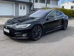 Svart Begagnad 2020 Tesla Model S Long Range AWD Sedan | 439 000 kr (Marknadspris)