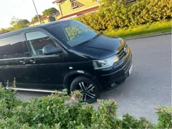 Svart Begagnad 2013 VW T5 Van | 119 000 kr (Marknadspris)