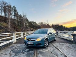 Grå Begagnad 2006 Opel Vectra Kombi | 16 900 kr (Marknadspris)
