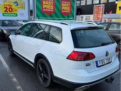 Vit Begagnad 2017 VW Golf Alltrack Kombi | 136 000 kr (Marknadspris)