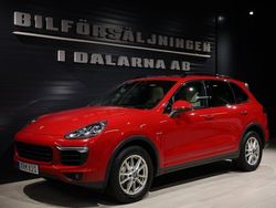 Röd Begagnad 2016 Porsche Cayenne S SUV | 379 000 kr (Dyr)