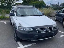 Vit Begagnad 2001 Volvo XC70 SUV | 7 000 kr