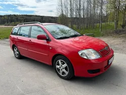 Röd Begagnad 2005 Toyota Corolla Kombi | 29 900 kr