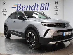 Grå Begagnad 2023 Opel Mokka GS Line SUV | 229 500 kr (Marknadspris)
