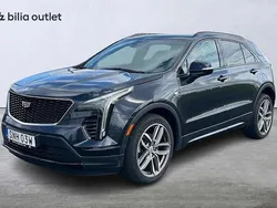 Grå Begagnad 2022 Cadillac XT4 SUV | 369 900 kr