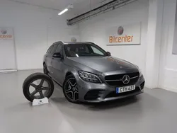 Grå Begagnad 2020 Mercedes C300e AMG Kombi | 309 900 kr (Marknadspris)