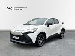 Vit Ny 2025 Toyota C-HR Style SUV | 369 900 kr (Marknadspris)