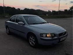Blå Begagnad 2001 Volvo S60 Business Edition Sedan | 29 500 kr (Lite dyr)