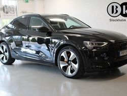 Svart Begagnad 2021 Audi e-tron Sportback SUV | 419 900 kr (Marknadspris)