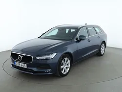 Blå Begagnad 2017 Volvo V90 Momentum Kombi | 280 000 kr (Dyr)