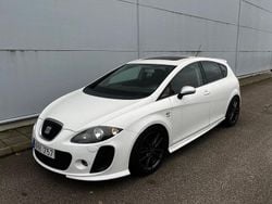 Vit Begagnad 2008 Seat Leon Halvkombi | 59 000 kr (Marknadspris)