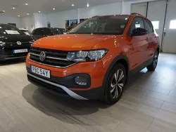 Orange (4m4mul energetic metall) Begagnad 2022 VW T-Cross Style SUV | 194 500 kr