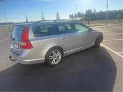 Grå Begagnad 2013 Volvo V70 Momentum Kombi | 95 000 kr (Bra pris)