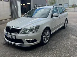 Vit Begagnad 2011 Skoda Octavia RS Kombi | 65 000 kr (Bra pris)