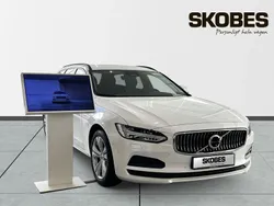 Vit Ny 2024 Volvo V90 Core Kombi | 449 900 kr (Marknadspris)