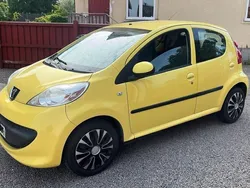 Gul Begagnad 2008 Peugeot 107 Halvkombi | 17 900 kr (Marknadspris)