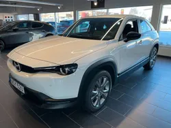 Vit Begagnad 2022 Mazda MX30 Exclusive-Line SUV | 325 900 kr
