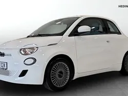 Vit (white) Begagnad 2022 Fiat 500e Icon Halvkombi | 199 900 kr (Marknadspris)