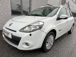 Röd Begagnad 2013 Renault Clio GrandTour Kombi | 46 999 kr
