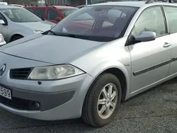 Ljusgrå (grå) Begagnad 2007 Renault Mégane GrandTour Kombi | 17 500 kr (Bra pris)