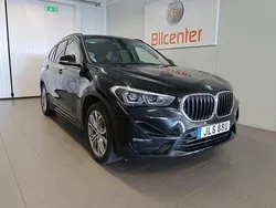 Svart Begagnad 2021 BMW X1 Sport Line SUV | 299 900 kr (Marknadspris)