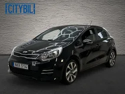 Svart Begagnad 2015 Kia Rio Halvkombi | 84 900 kr (Marknadspris)