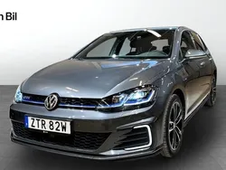 Mörkgrå Begagnad 2020 VW Golf VIII GTE Halvkombi | 219 900 kr (Marknadspris)