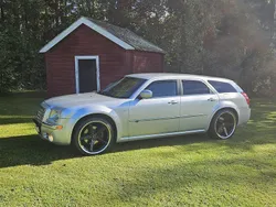Grå Begagnad 2010 Chrysler 300C Kombi | 69 000 kr (Marknadspris)