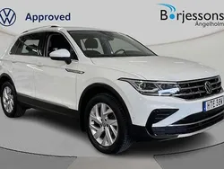 Vit Begagnad 2020 VW Tiguan Elegance SUV | 289 900 kr (Marknadspris)