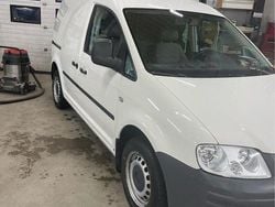 Vit Begagnad 2008 VW Caddy Minibuss | 44 900 kr (Marknadspris)