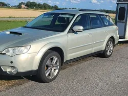 Gul Begagnad 2009 Subaru Outback SUV | 26 900 kr