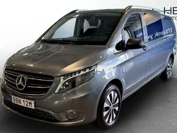 Grå (grey) Begagnad 2022 Mercedes Vito Minibuss | 519 000 kr