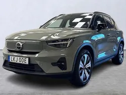 Grön Begagnad 2022 Volvo XC40 Ultimate SUV | 359 900 kr