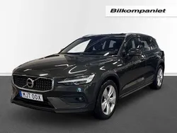 Mörkgrå Begagnad 2019 Volvo V60 CC Kombi | 299 500 kr (Marknadspris)