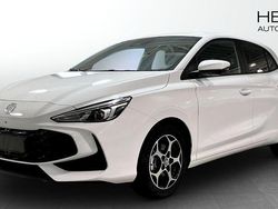 Vit Begagnad 2024 MG MG3 Luxury Halvkombi | 249 900 kr (Marknadspris)