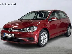 Mörkröd Begagnad 2019 VW Golf VIII Halvkombi | 164 900 kr (Marknadspris)