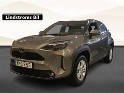 Grön Begagnad 2024 Toyota Yaris Hybrid Active SUV | 360 800 kr