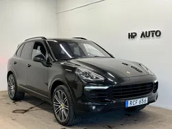 Svart Begagnad 2016 Porsche Cayenne Platinum Edition SUV | 299 900 kr
