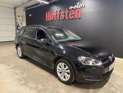 Svart Begagnad 2016 VW Golf VII Kombi | 109 900 kr (Marknadspris)