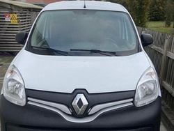 Vit Begagnad 2018 Renault Kangoo | 75 000 kr (Marknadspris)
