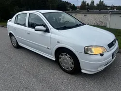 Vit Begagnad 2004 Opel Astra Halvkombi | 22 900 kr (Marknadspris)
